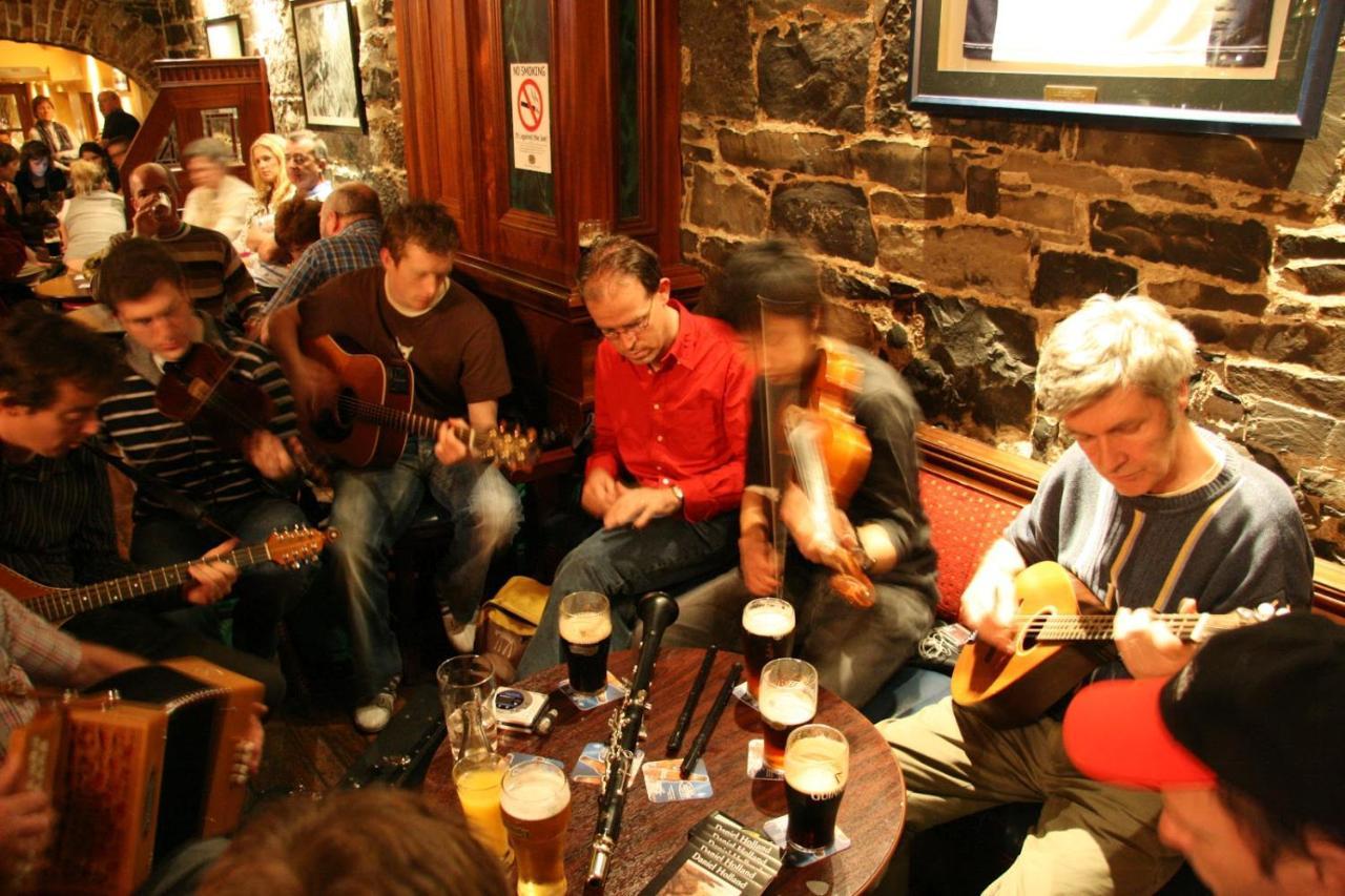 Sliabh Liag Inn Carrick  Buitenkant foto